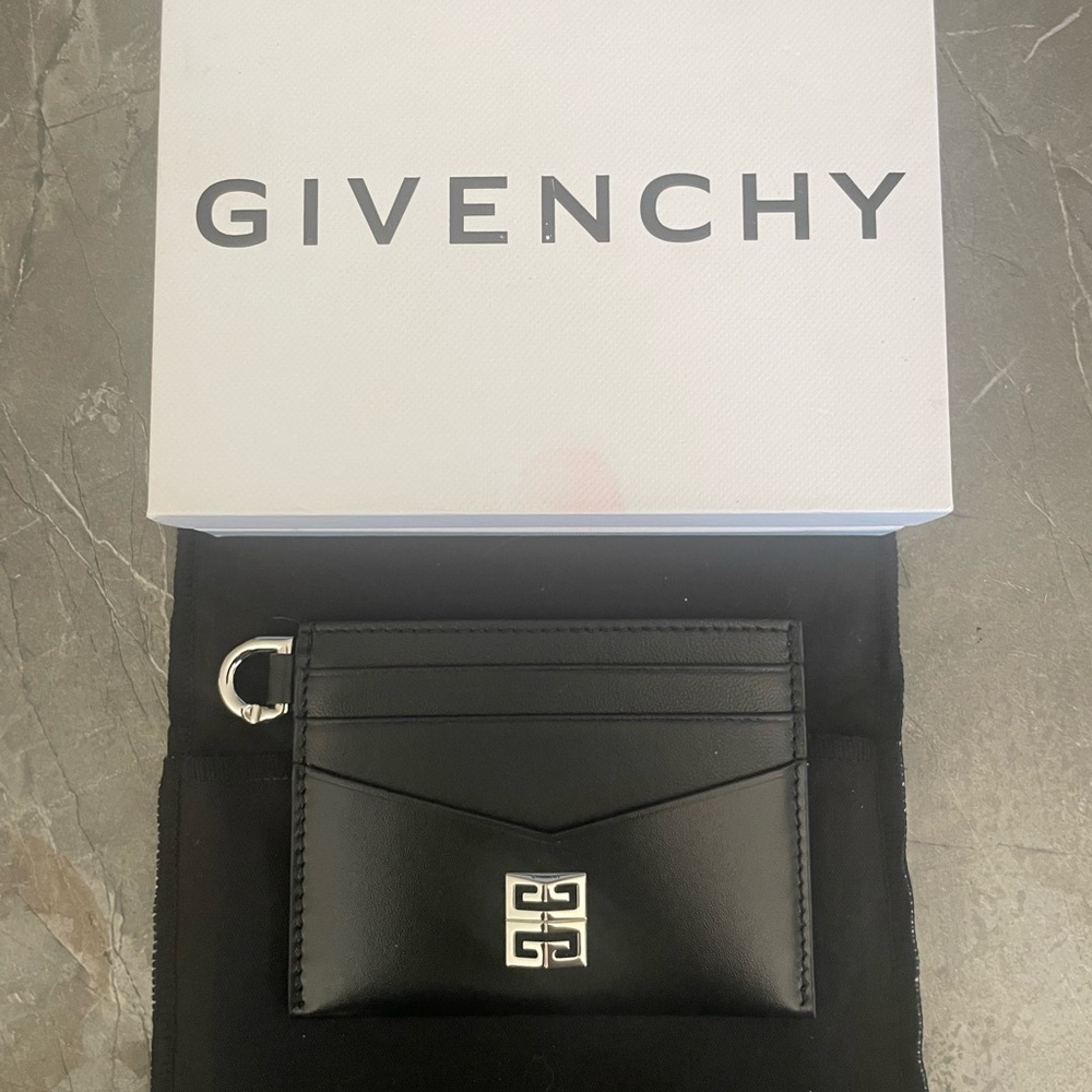 Givenchy Black Leather Cardholder NWT -Dustbag - Box